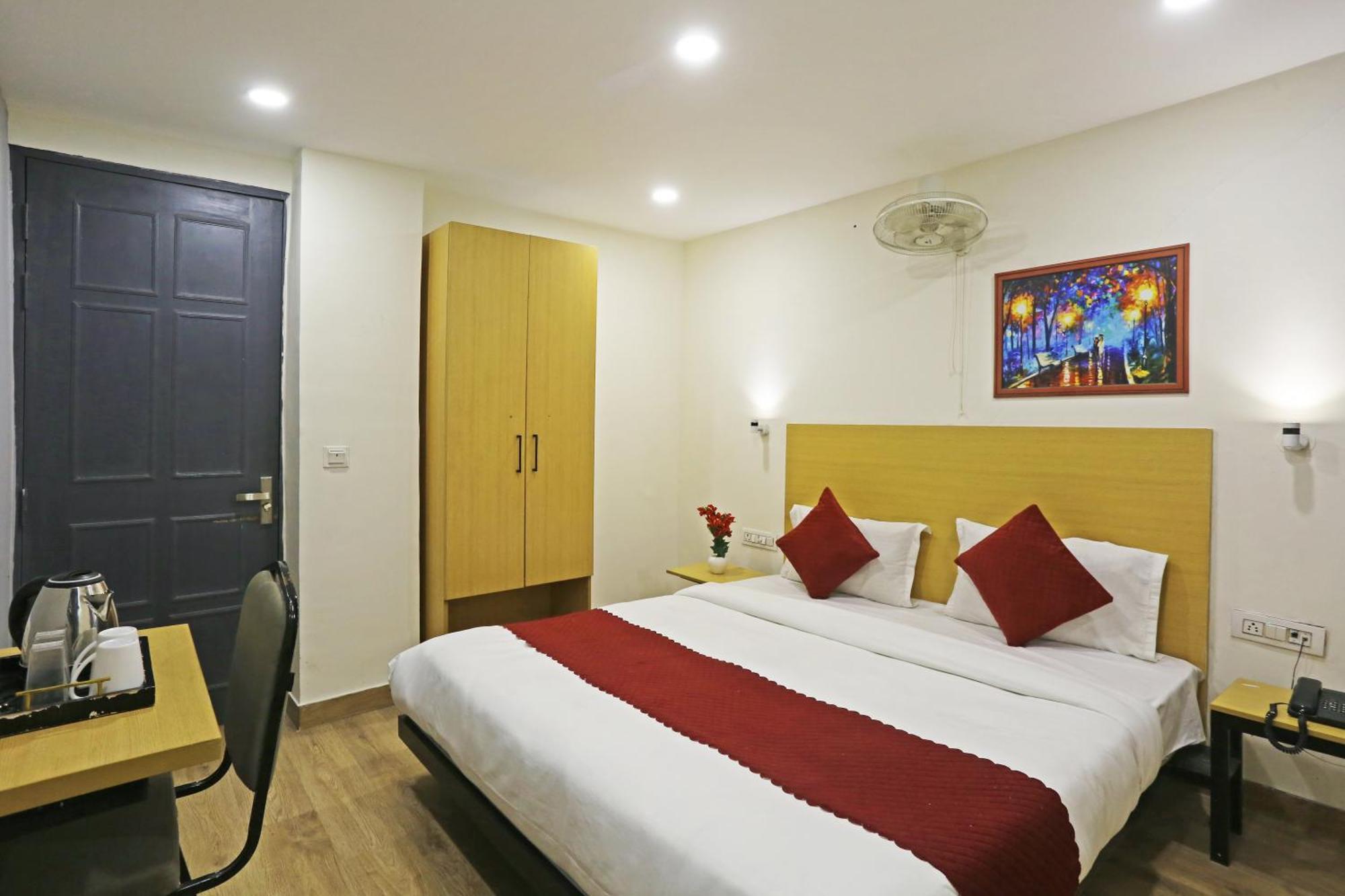 Hotel Twamev Residency Uttam Nagar Couple Friendly Delhi Kültér fotó