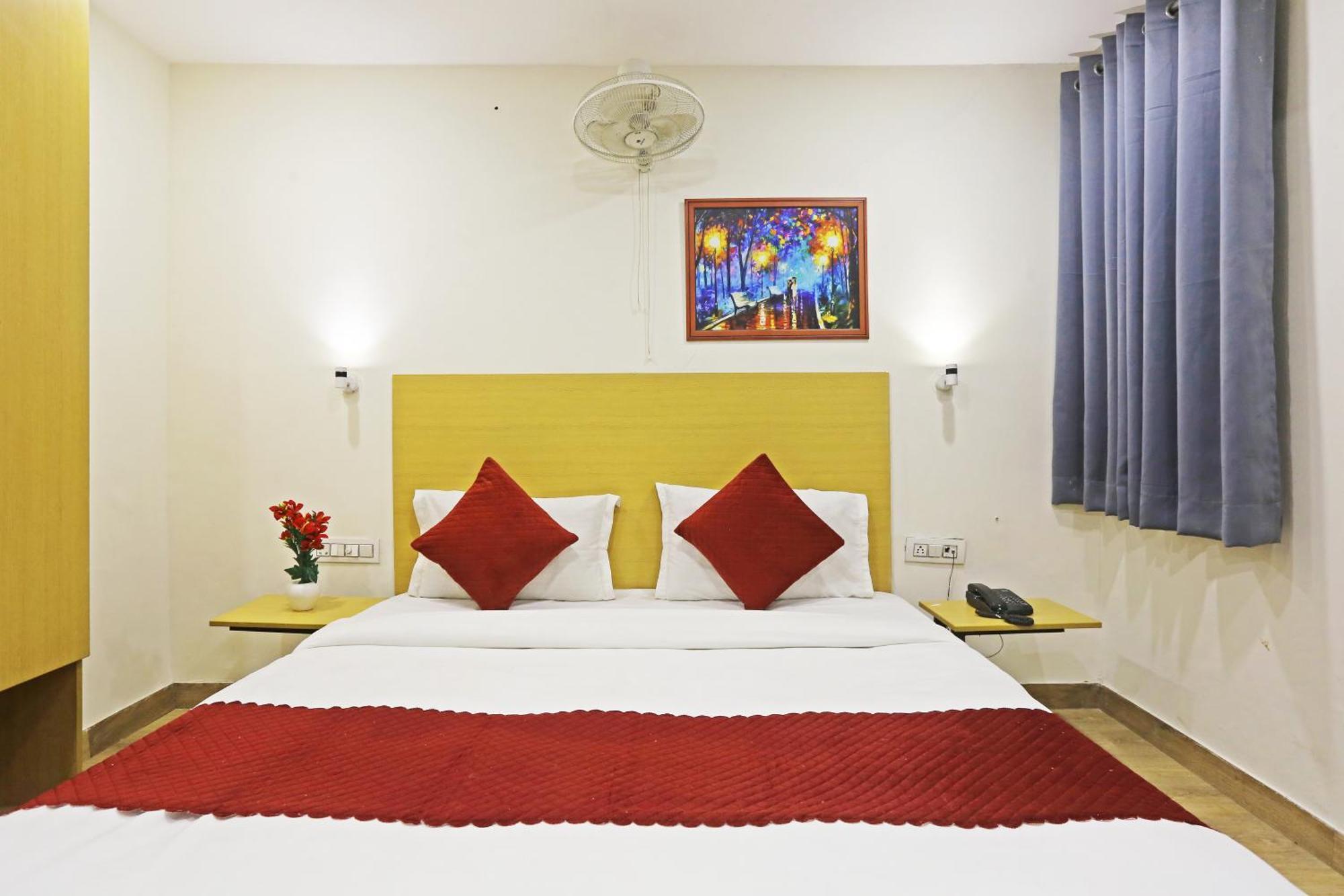 Hotel Twamev Residency Uttam Nagar Couple Friendly Delhi Kültér fotó
